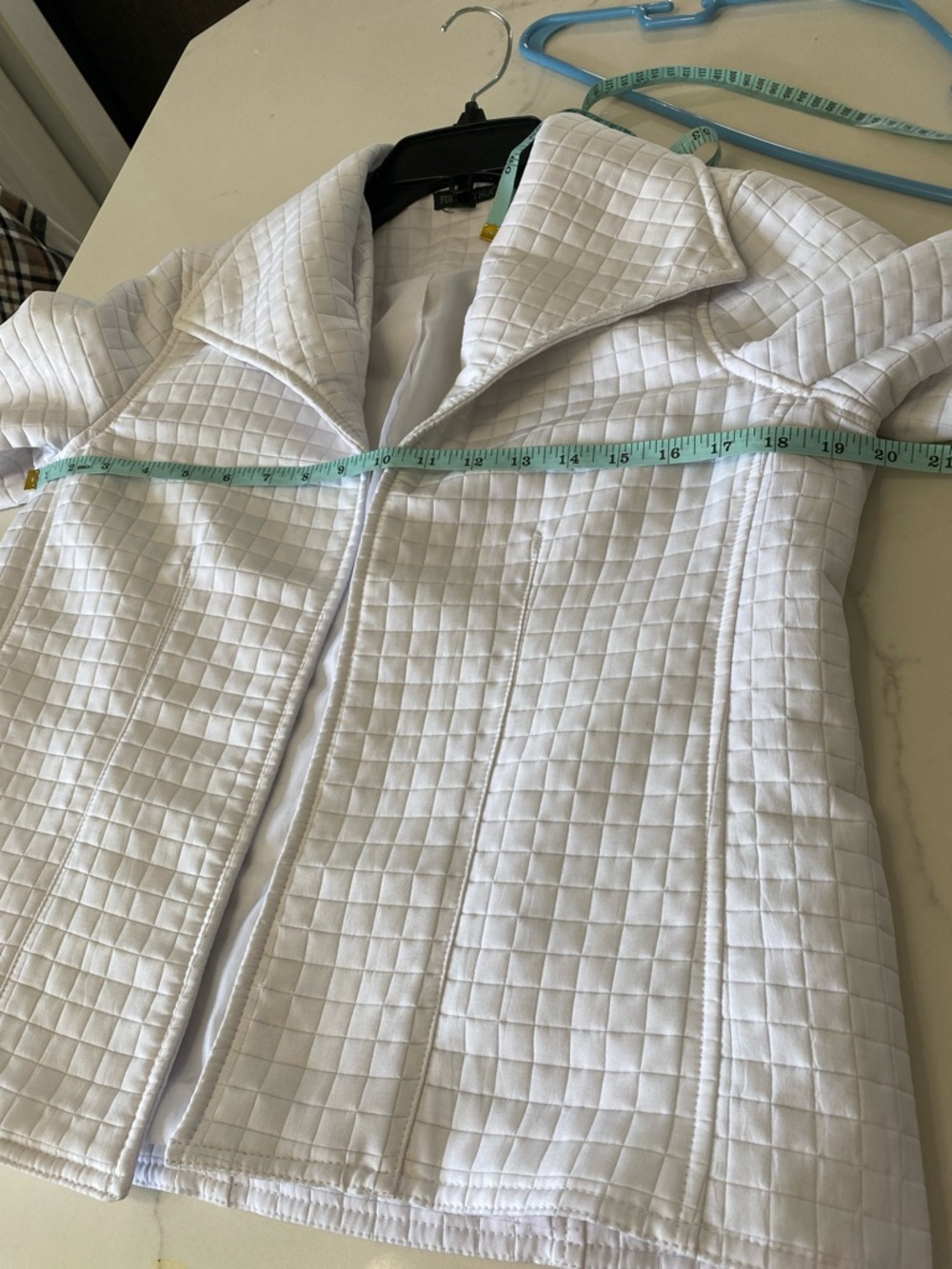 For Cynthia WOMAN’S White Quilted Jacket SZ MEDIUM - Picture 5 of 7